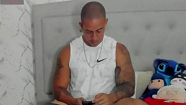 luigiferrara's Live XXX Chat