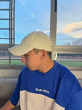 OLIVER_K 现场XXX聊天