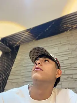 Lander_Cruz – Naživo XXX chat