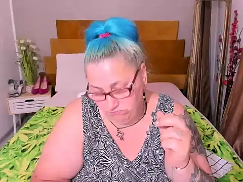 Sugarmommy_69XのライブXXXチャット
