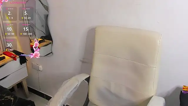 Megan_Reeves' Live XXX Chat