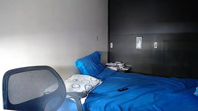 XXX chat uživo modela KAROLCANDY