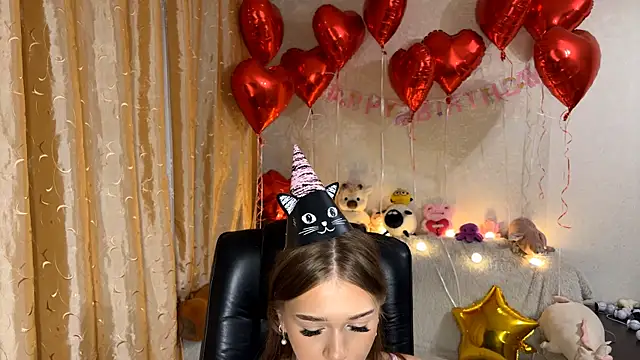 urcutiebunnyy Live XXX-chat