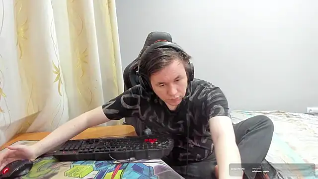 iliaskrislove XXX чат на живо