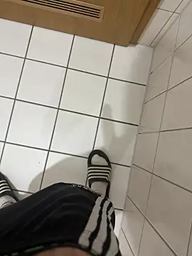Dicksxdd XXX чат на живо
