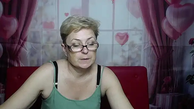 צ'אט XXX בשידור חי של EmiliaGree