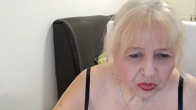 Chat +18 de SusiLifeXXX ao vivo