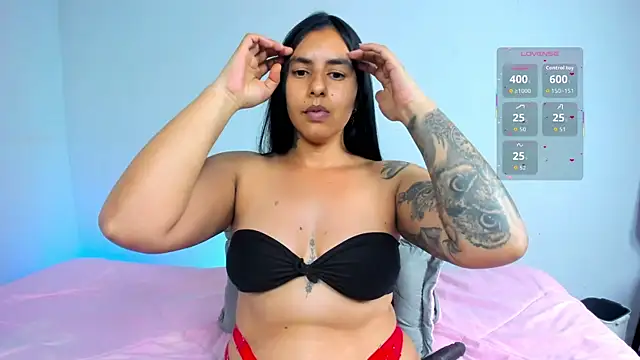 دردشة CURVY_EBONY_MILF الجنسية المباشرة