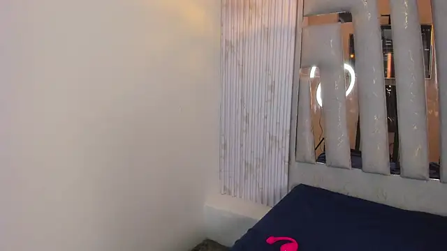 Chat XXX en directo de Nicky_Nicoole