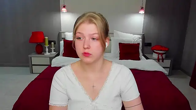 Stella_Light: онлайн-секс-чат