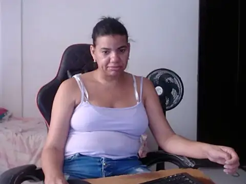 Chat XXX en directo de Adriana_0312