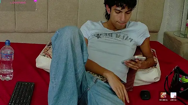 AxelRush লাইভ XXX চ্যাট