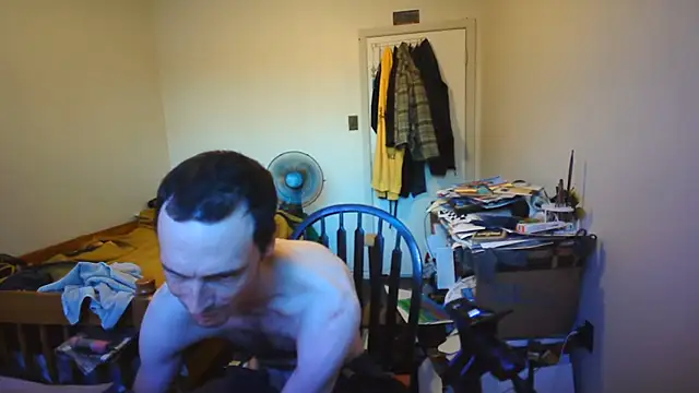 JohnnyMoves XXX чат на живо