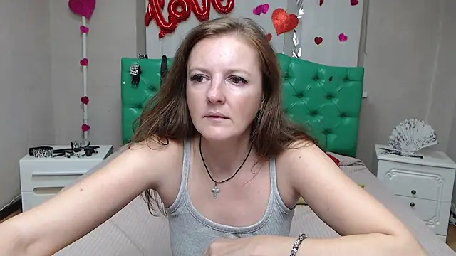 MeganPirs Chat XXX live