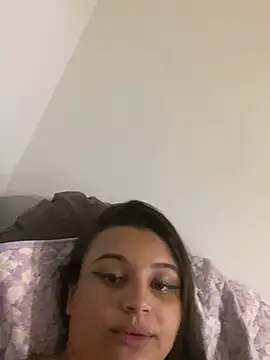 julia_moreiraのライブXXXチャット