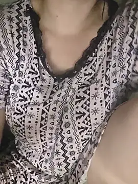 Rouzalinda_1 Obrolan Langsung XXX