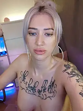 Gina-Lumara Webcam-Show