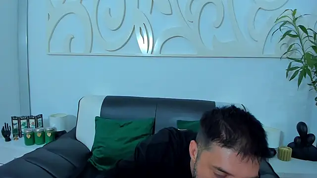 Онлайн чат XXX TommyDum