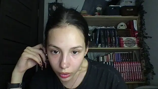 Yuna5343 XXX чат на живо