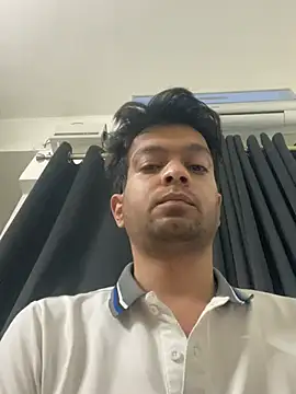 Anurag-9990 Adlı Modelin Canlı XXX Sohbeti