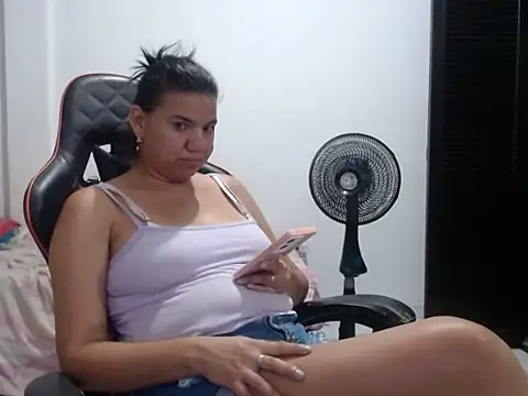 Adriana_0312n Live XXX chat