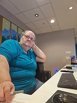 Hornybbw1978's Live XXX Chat