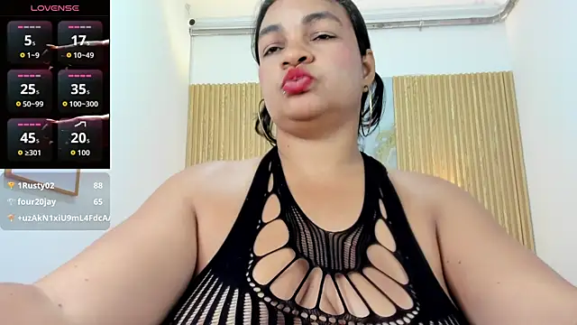 Cloe_35 Chat XXX in diretta
