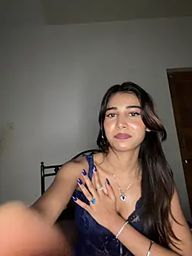 STRIP_GLOW Live XXX-Chat