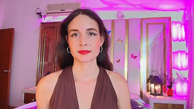 AmeliaRousse's Live XXX Chat