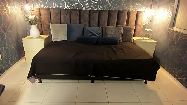 Valentiina-Noir XXX чат на живо