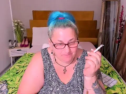 Sugarmommy_69X Chat XXX in diretta