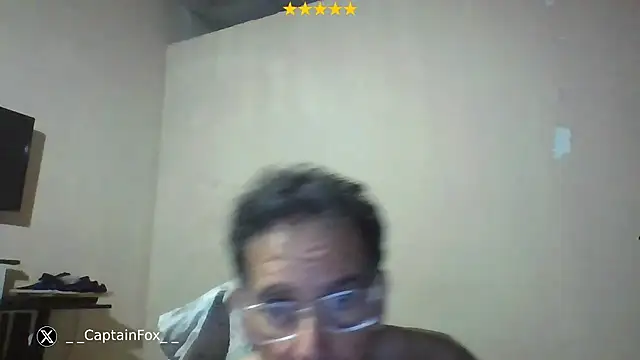 Chat +18 de CaptainFox ao vivo