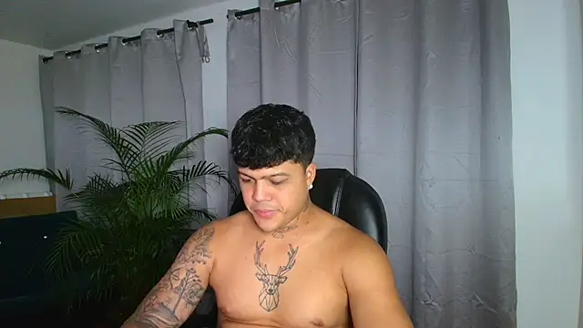 Rey_steele – Naživo XXX chat