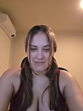 MiaRides19's Live XXX Chat