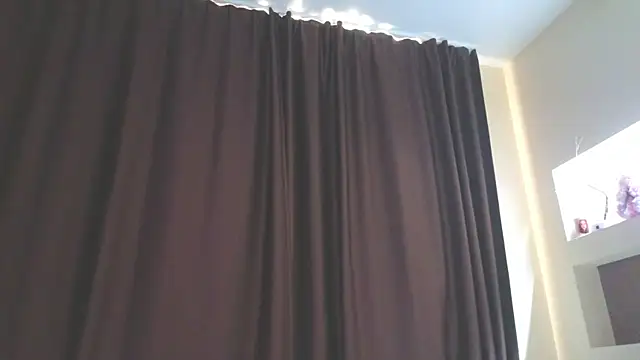Chat +18 de Malika_uAngel ao vivo