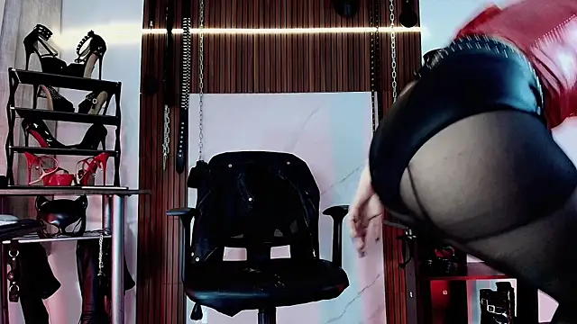 missdarklady's Live XXX Chat