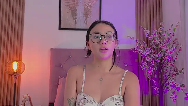Chat XXX ao vivo de ravena_queen