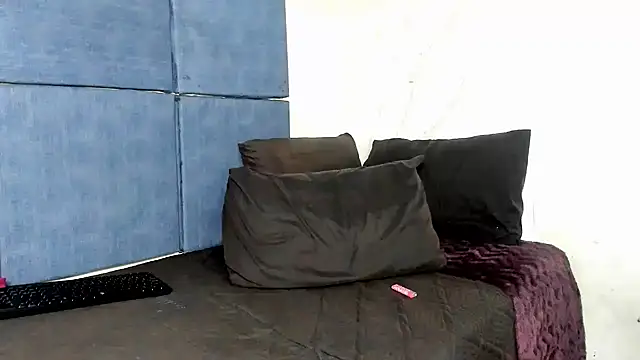 XXX chat uživo modela Ebonydollxx