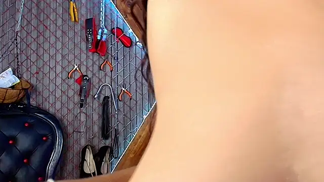bellatrix_mistres_bdsm: онлайн-секс-чат