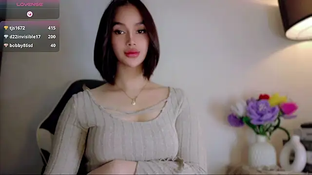 Anna_HollyDollのライブXXXチャット