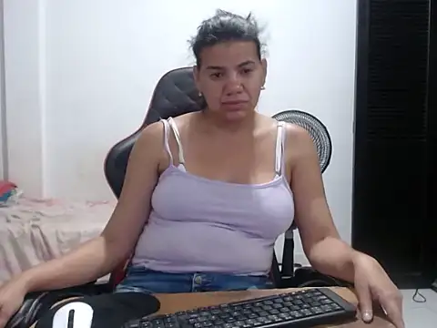 Chat XXX en directo de Adriana_0312