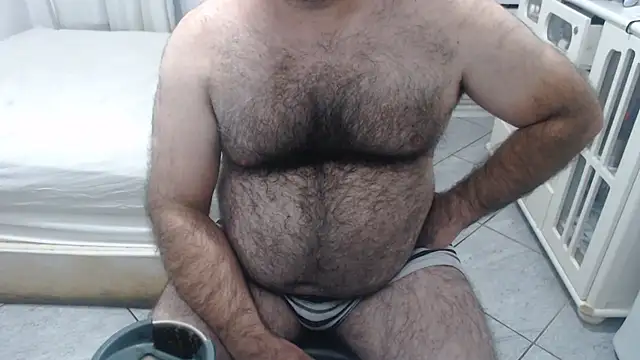 Chat XXX en directo de MysterBearMG