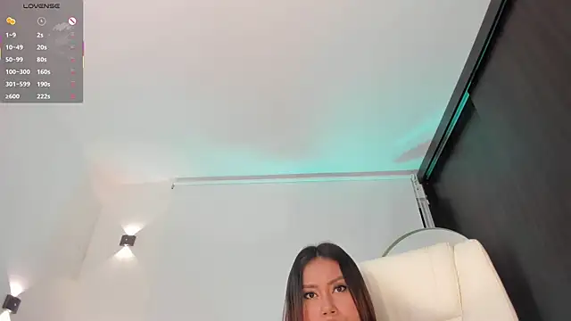 AmberLewis_: онлайн-секс-чат