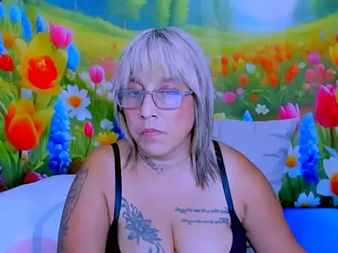 indianroxy Chat XXX live