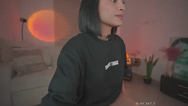 XXX chat uživo modela By_Sky