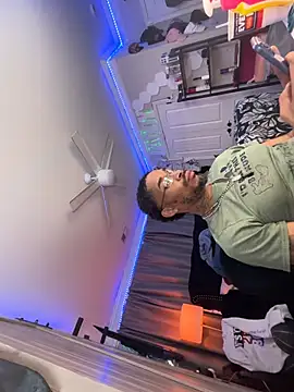 Chat +18 de StillArQuez ao vivo