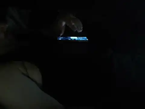 immikew1975's Live XXX Chat
