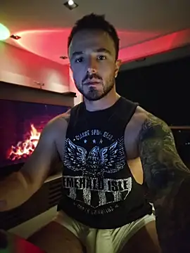 Chat +18 de AngelBlack__ ao vivo