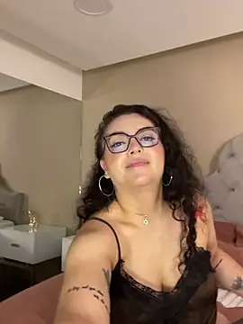 AlmaraRouge Live XXX Chat