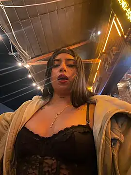 LilacNoir's Live XXX Chat